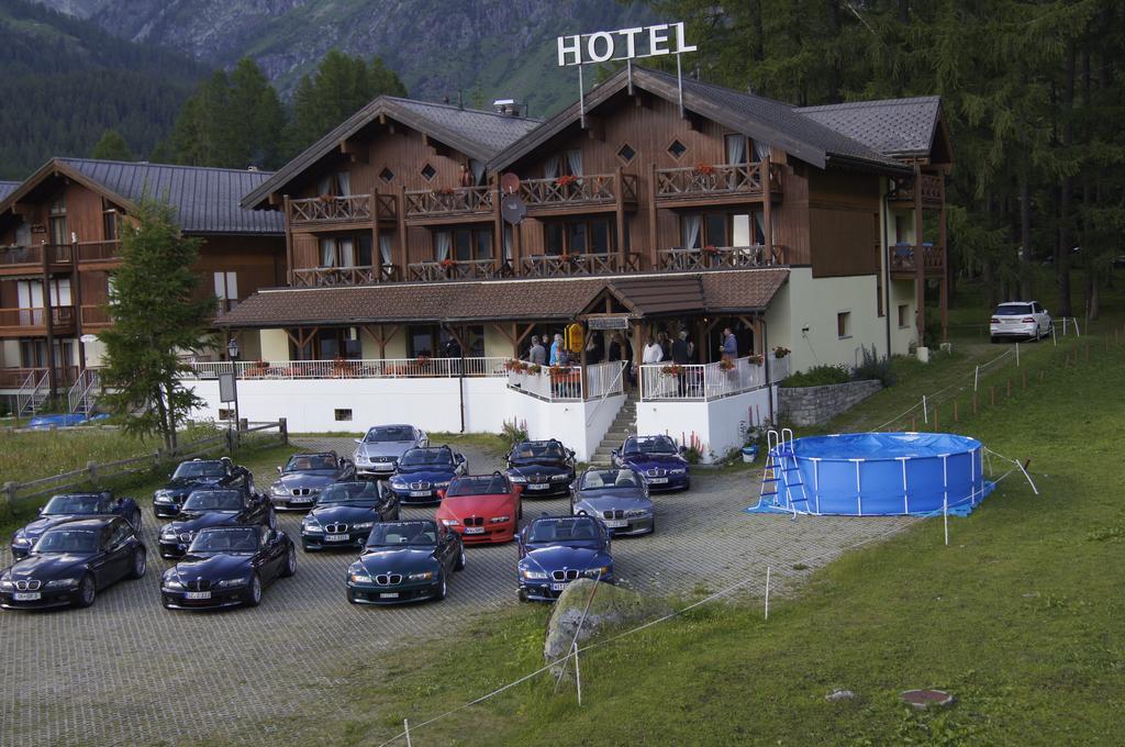 Hotel Alpenhof Oberwald Dış mekan fotoğraf