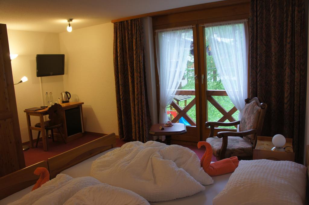 Hotel Alpenhof Oberwald Dış mekan fotoğraf